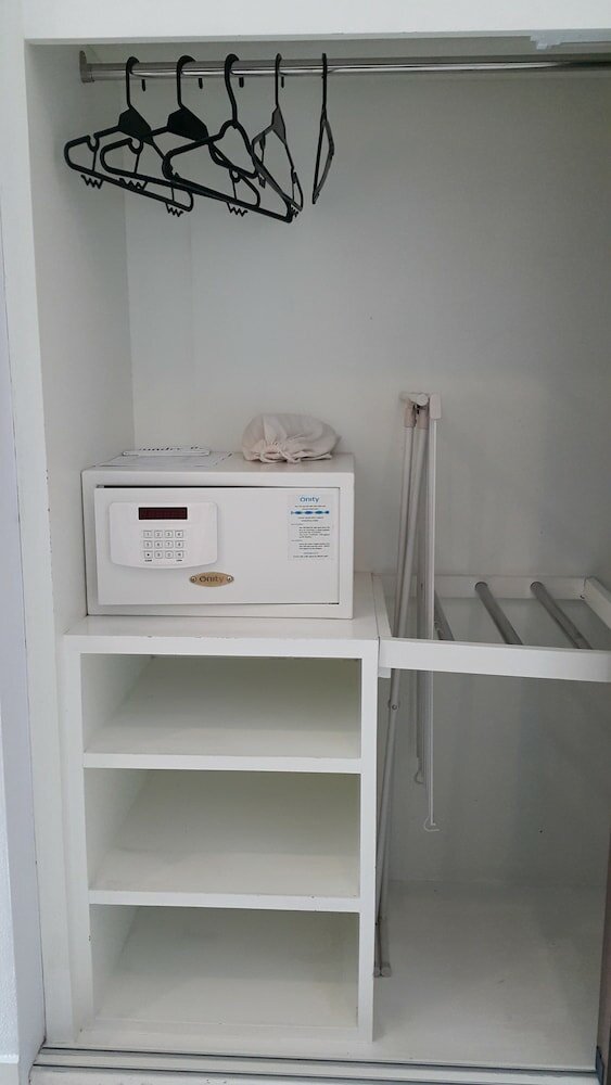 Deluxe Room Twin Bed