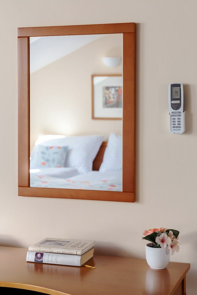 Standard Apartment, 1 Queen Bed, Non Smoking, City View