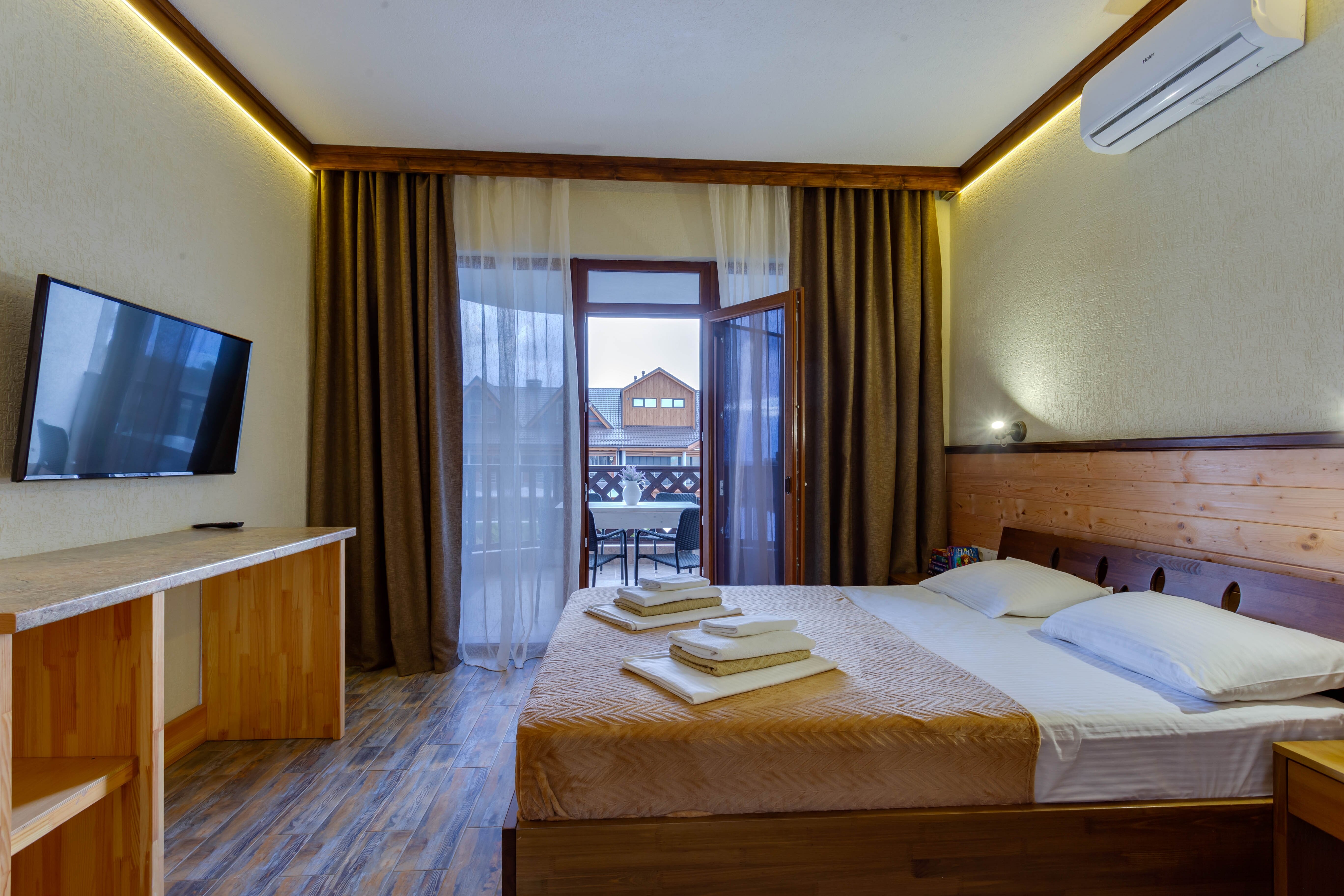 Стандарт двухкомнатный 4-х местный с лоджией (2/3 этаж)