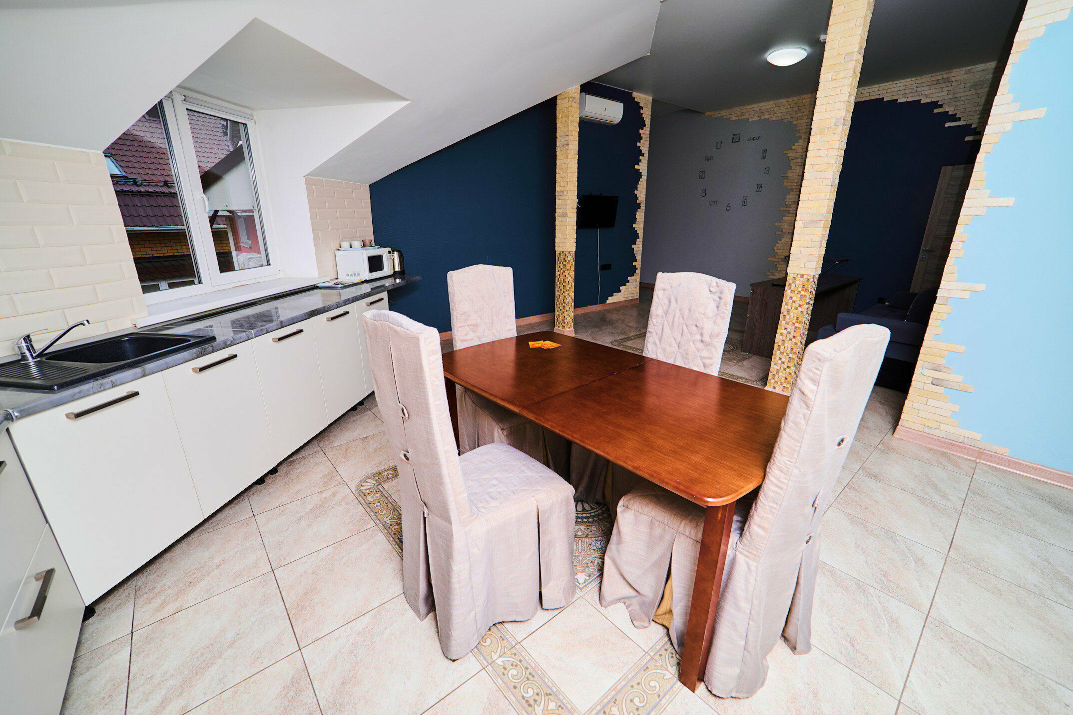 Кровать в общем 8-местном номере