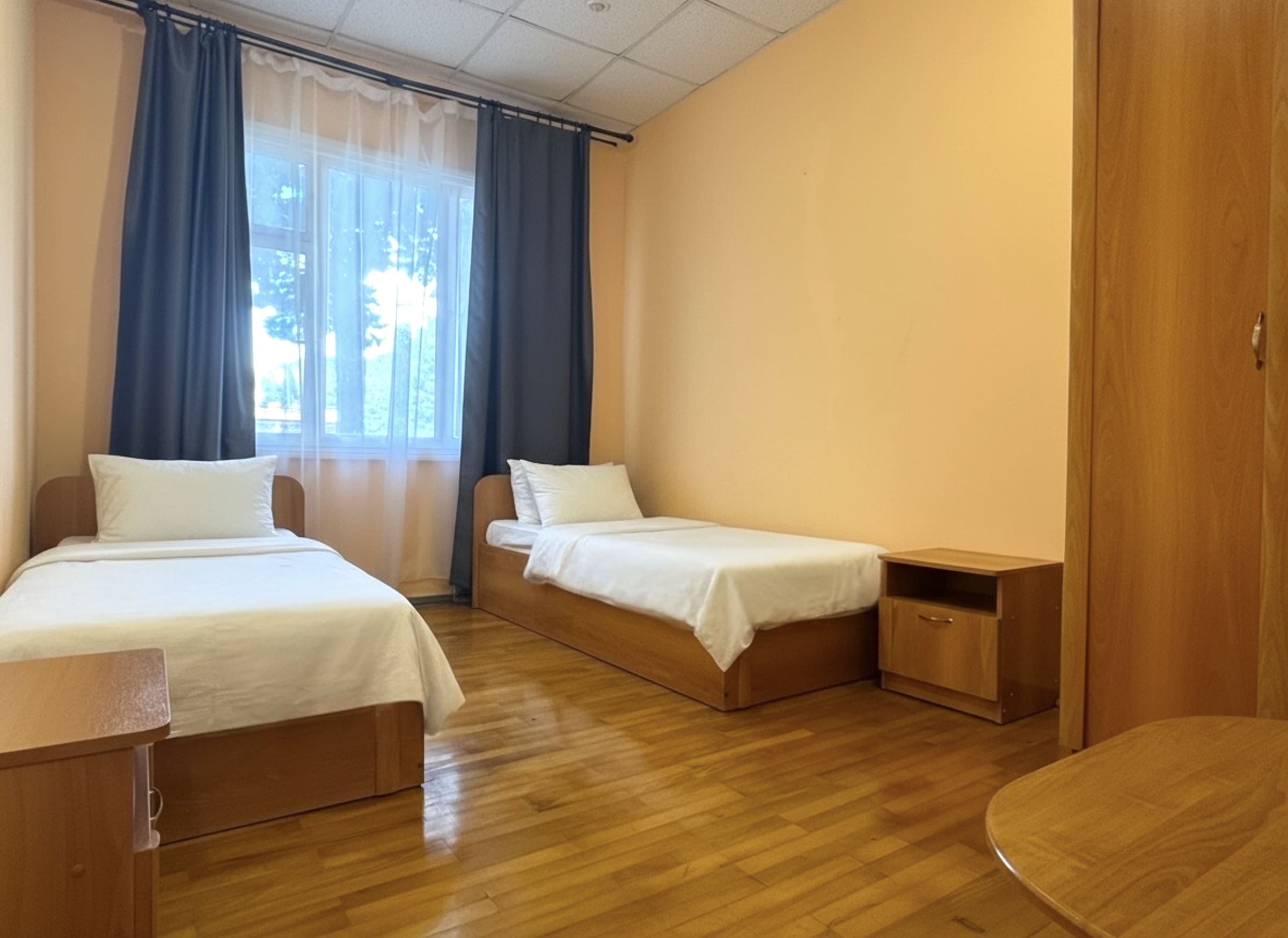 Апартаменты 3-х комнатные с кухней