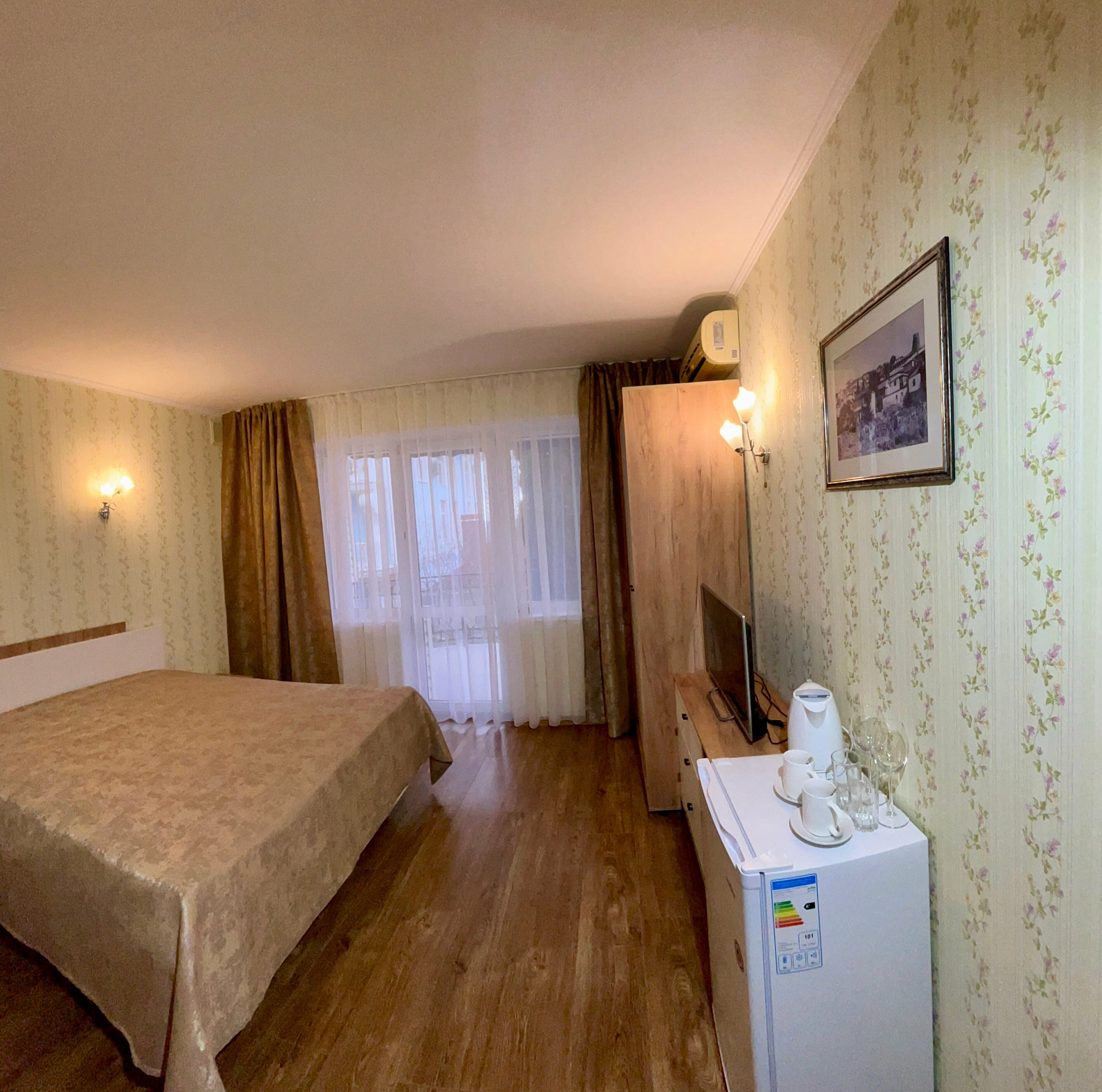 Двухместный номер с 1 кроватью или 2 отдельными кроватями и балконом