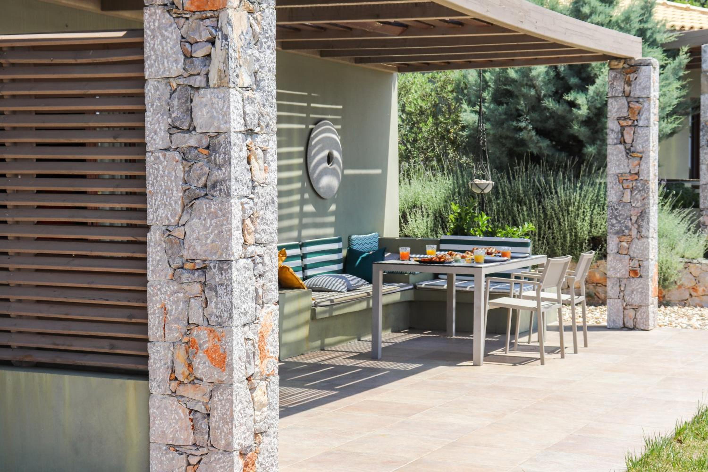 Deluxe Suite with Sea View