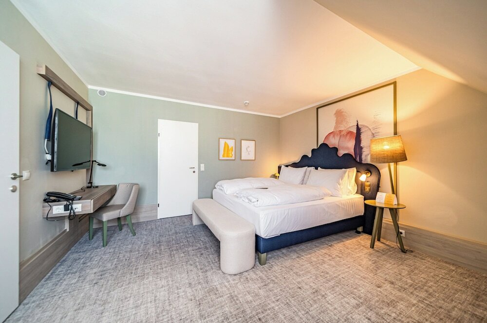 Suite, 1 Double Bed with Sofa bed