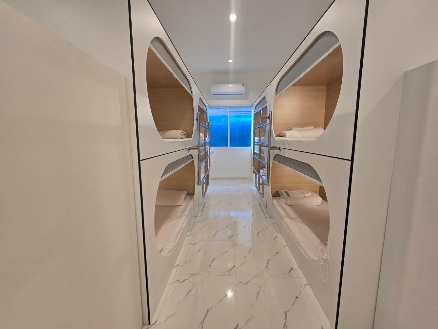 Bunk Bed in Mixed Dormitory Room