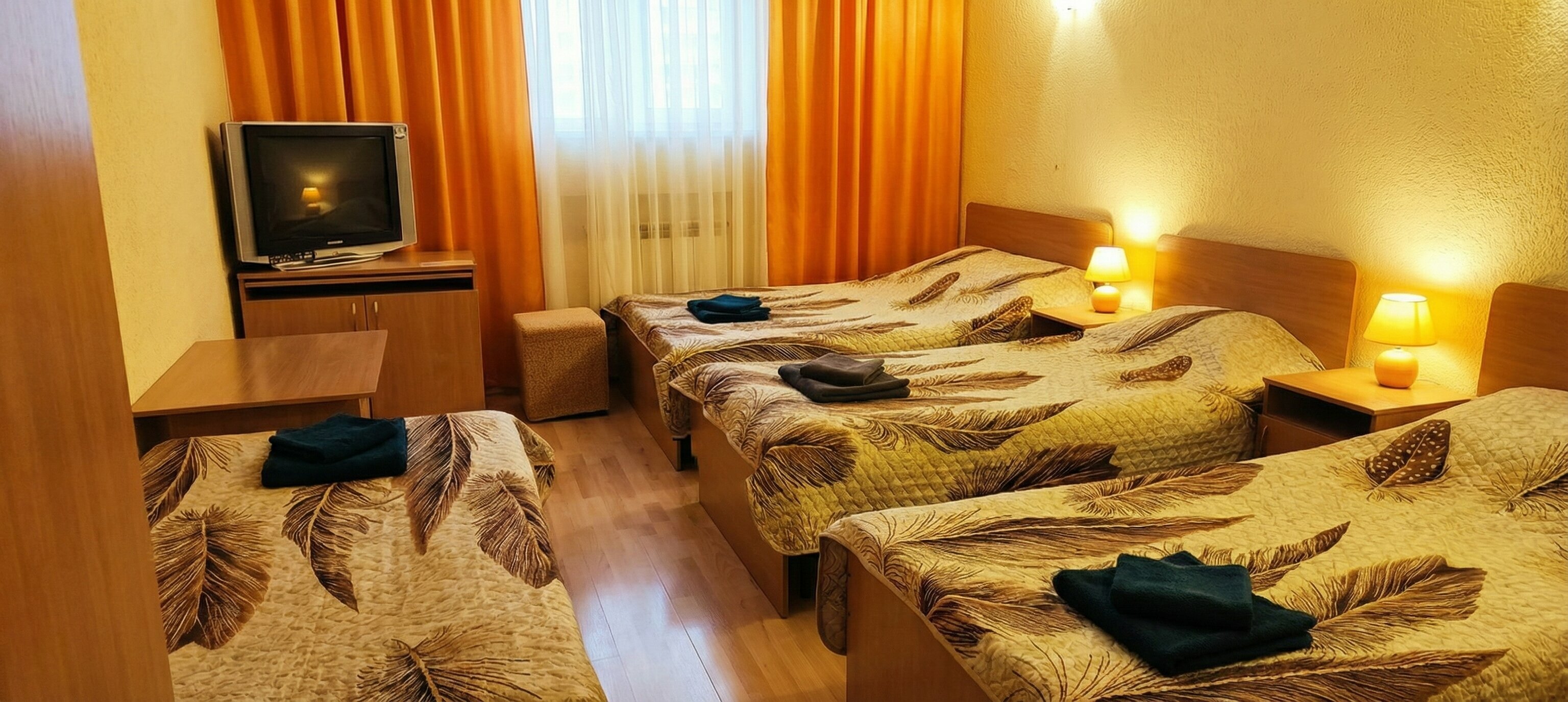 Четырехместный номер с душем