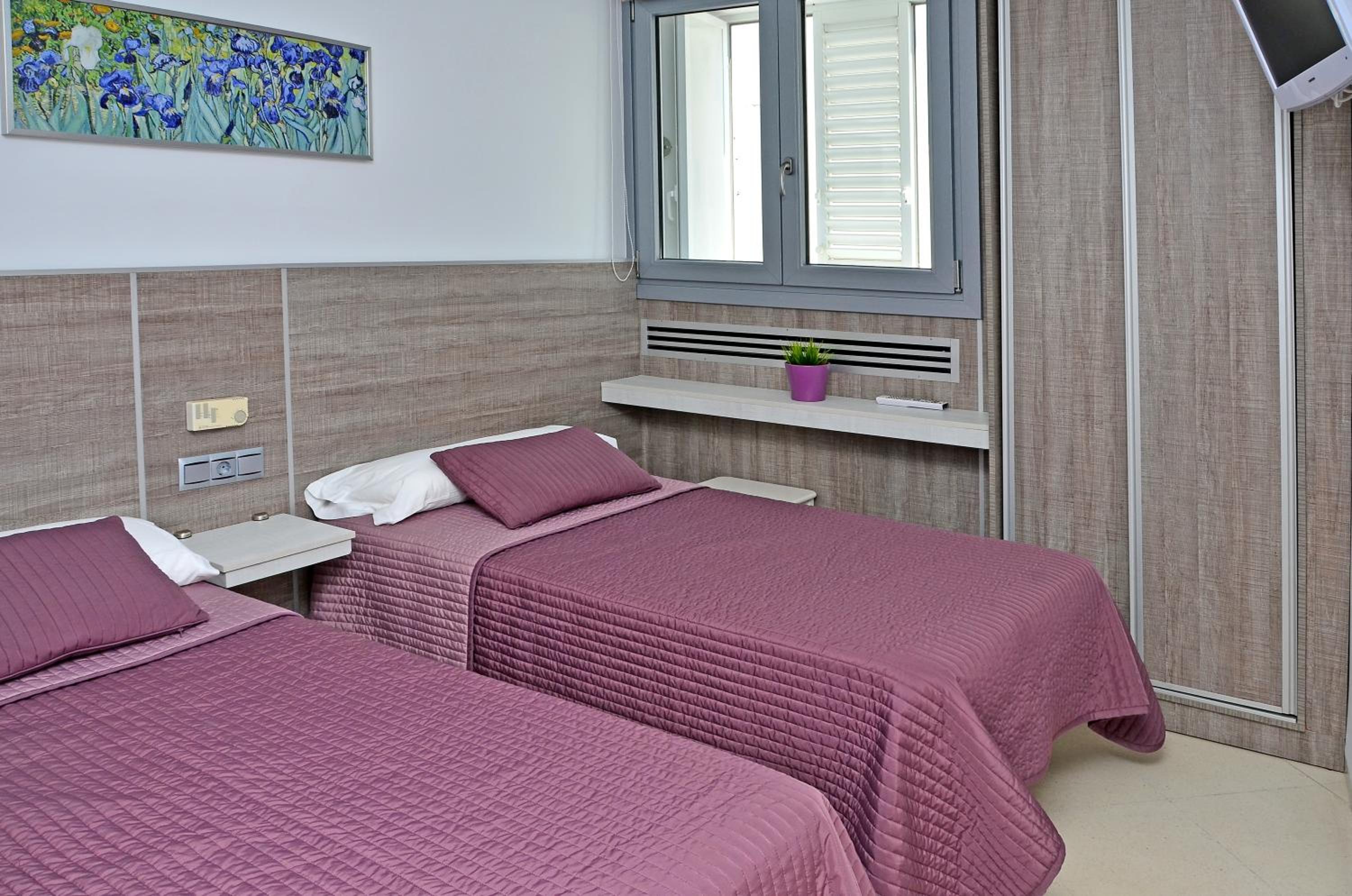 Small Double or Twin Room