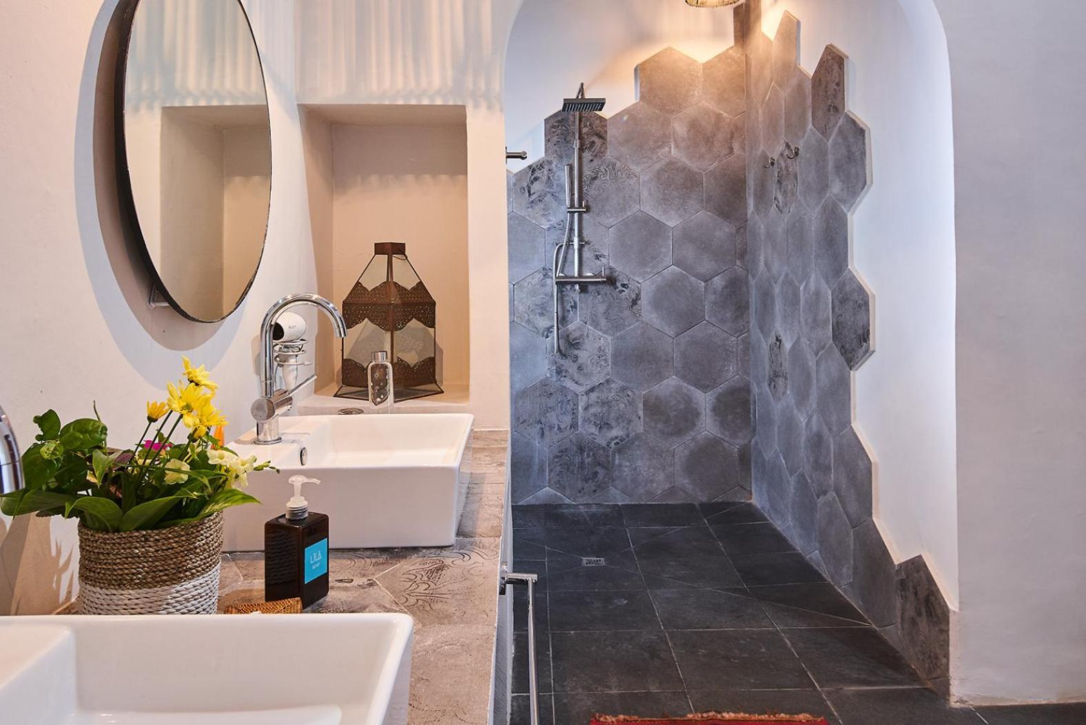 Lila Bungalow 4 - Deluxe Room