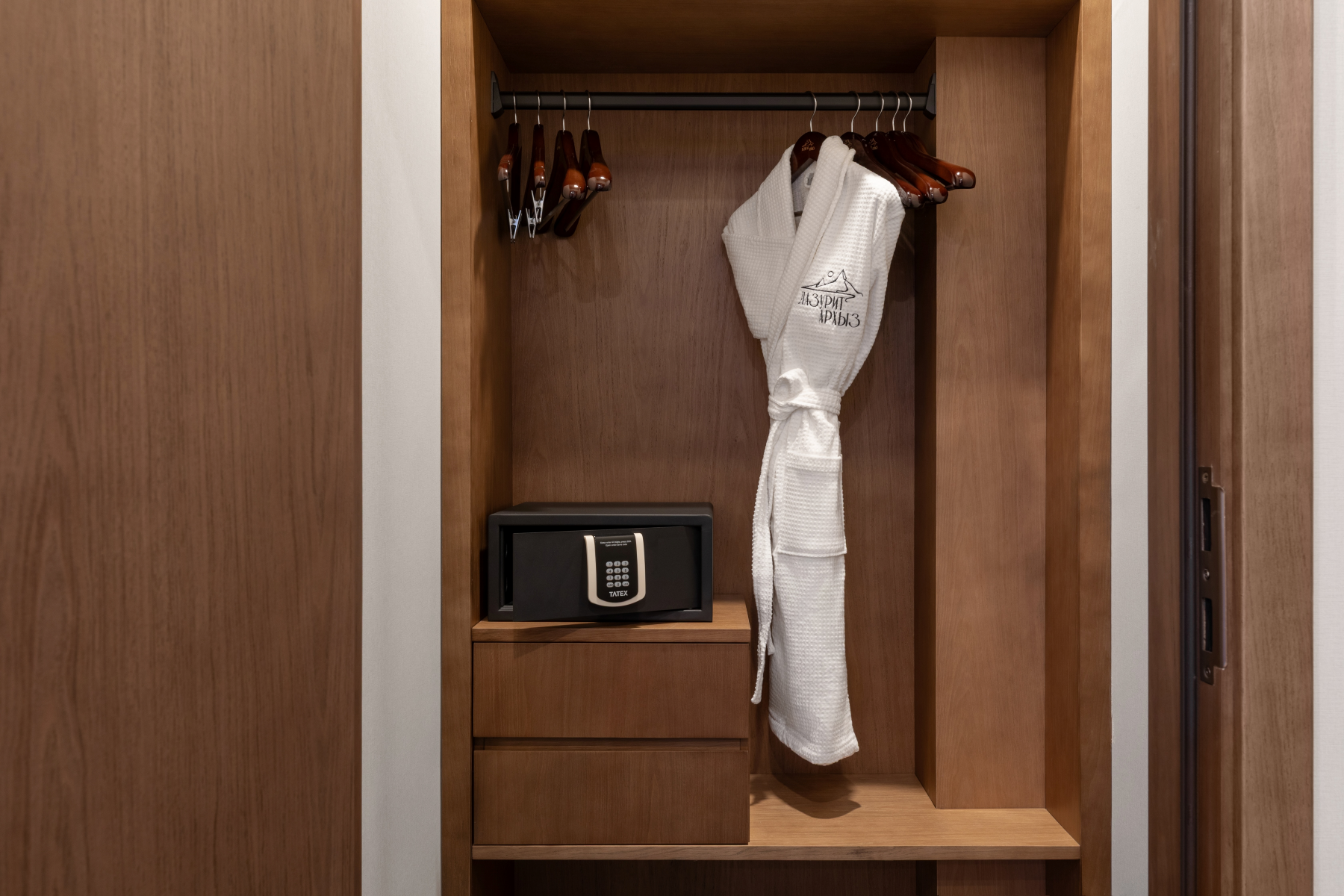 Executive Suite LAZURITE