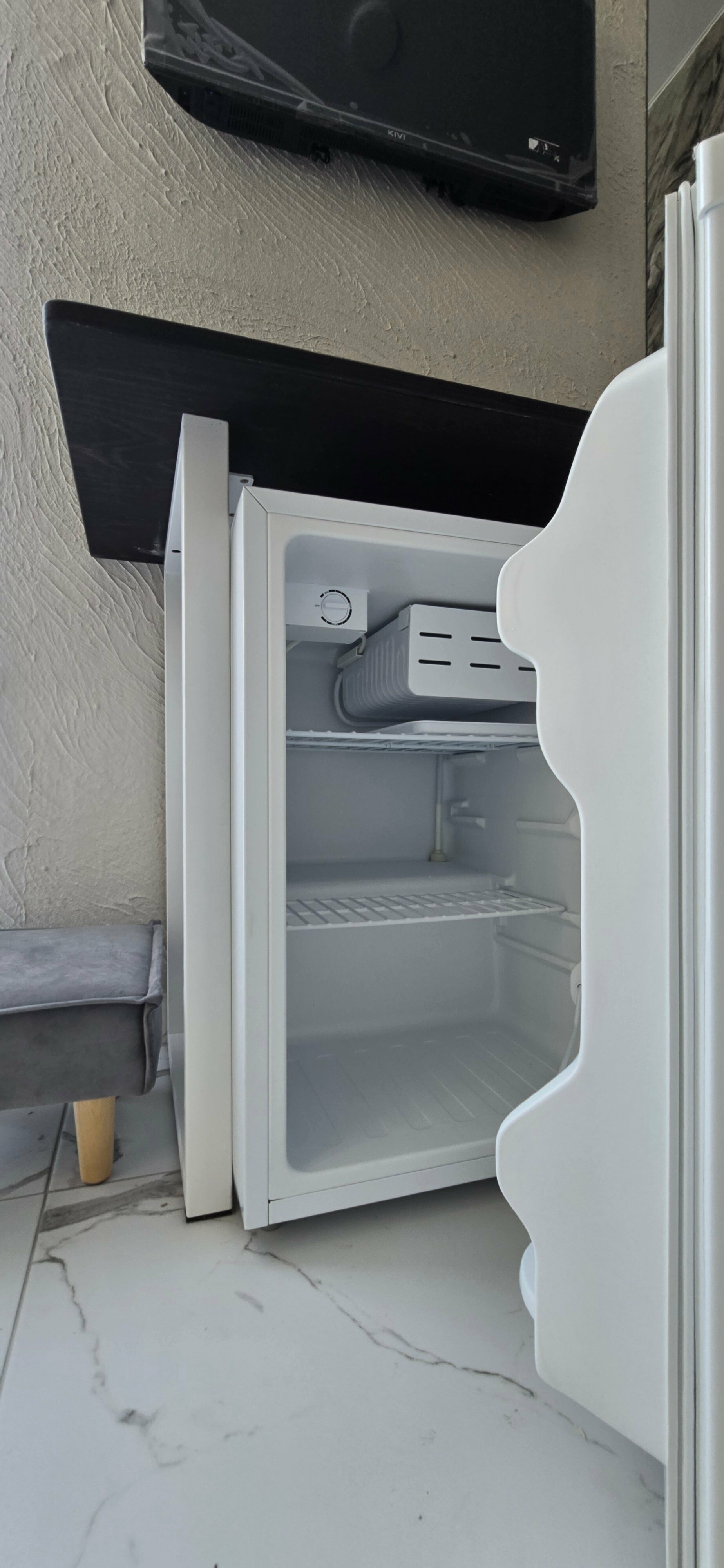 Водопад, Бухта, Скала