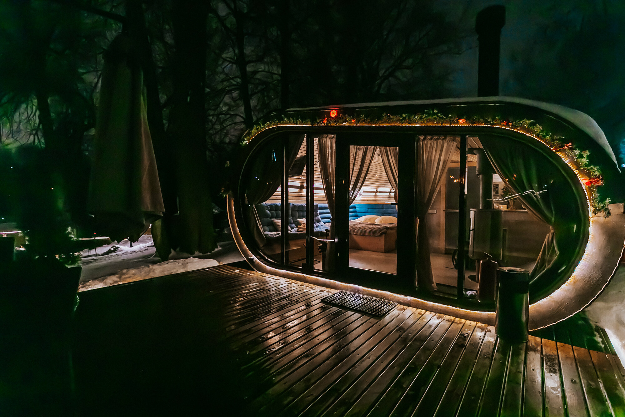 домик лодж на первой береговой линии