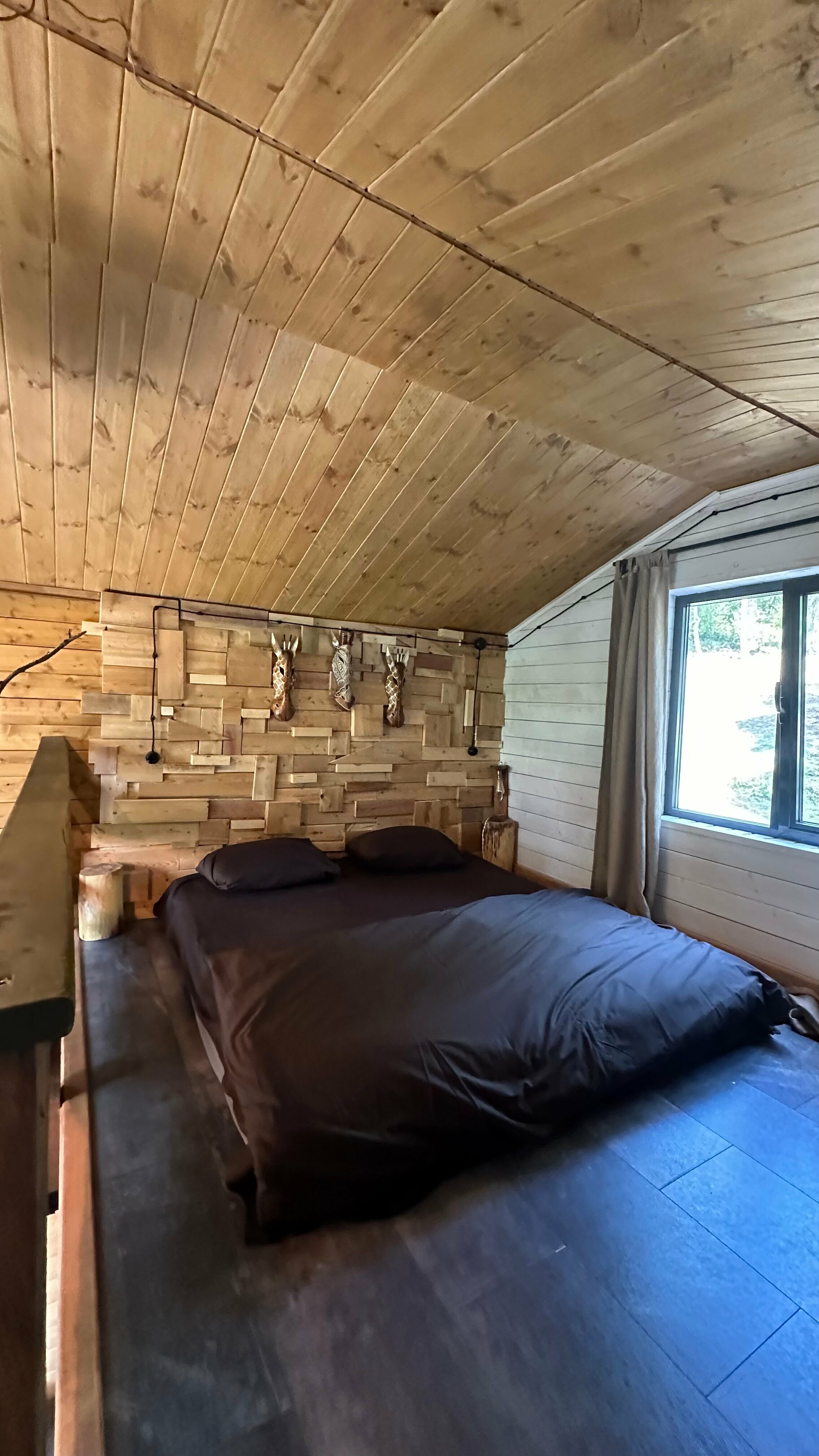 Трехместный номер «Комфорт» с душем