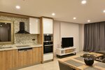 Three-Bedroom Apartment-Pool View в Jasmin