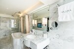 Siam Suite Triple Room в Akara Hotel Bangkok