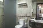 Номер «Делюкс» в Royal Phoenicia Hotel