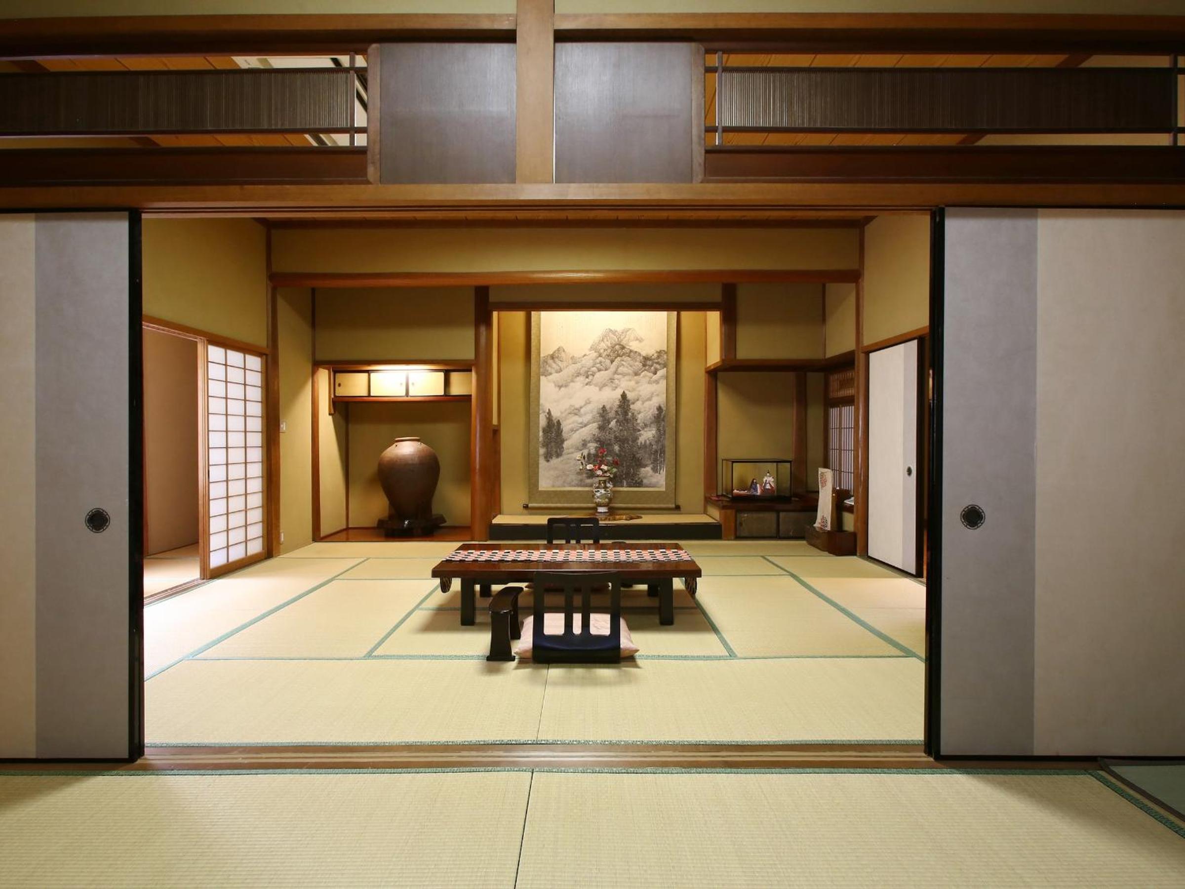 Superior Family Room