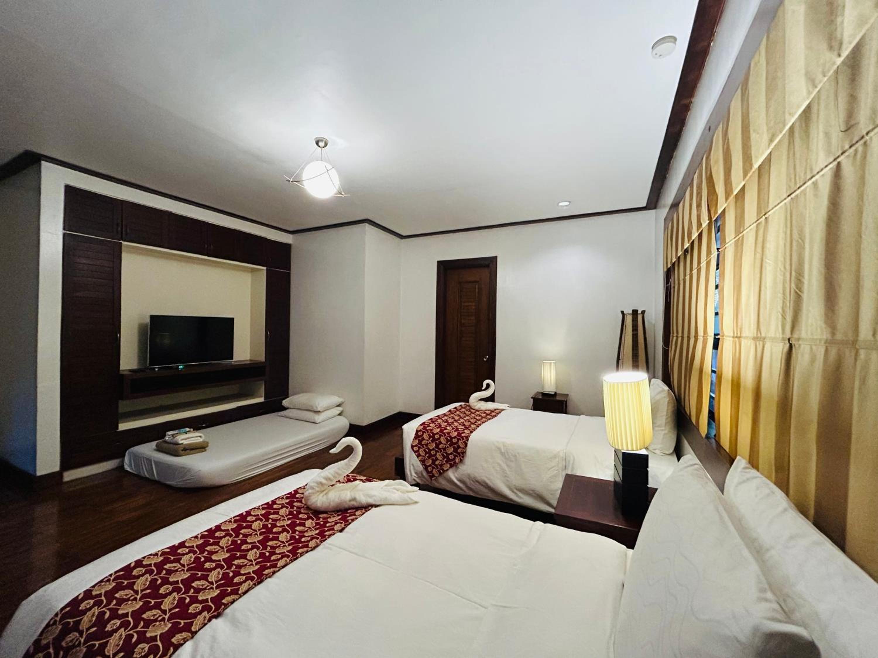 Large Twin Room