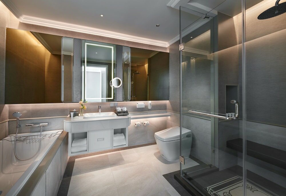 Premium King Room
