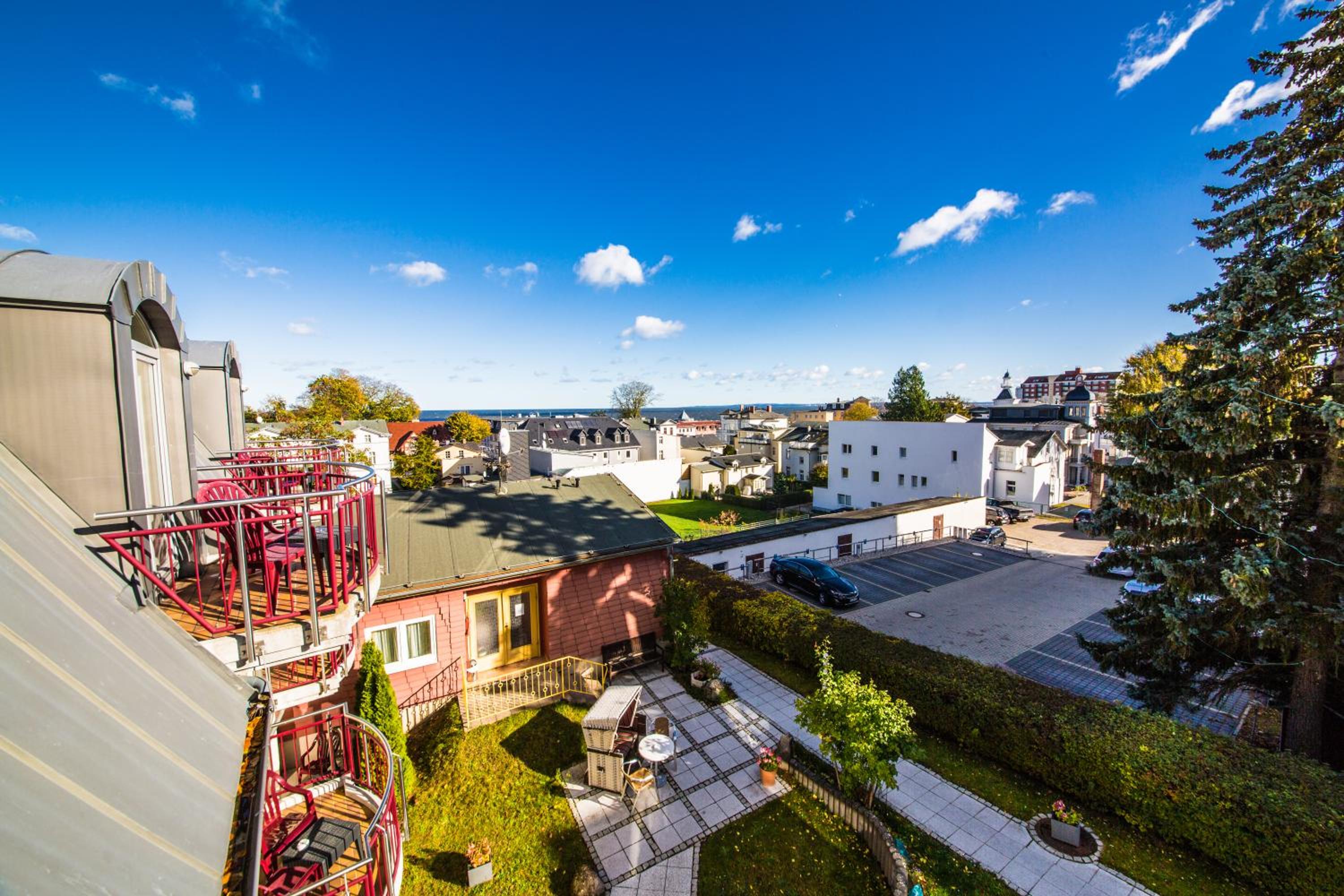 Double Room with Balcony and Sea View