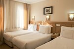 Стандартный трехместный номер в Sude Konak Hotel