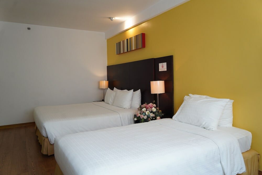 Deluxe Double Room (with Window)