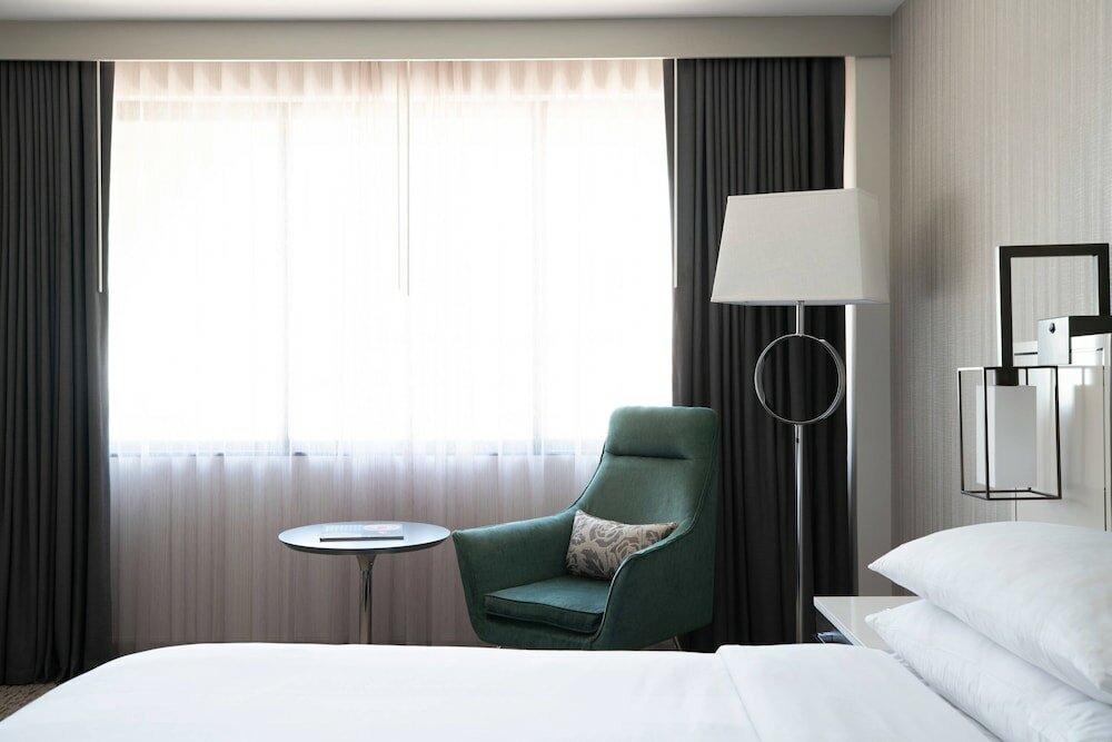 Club Room, 1 King Bed