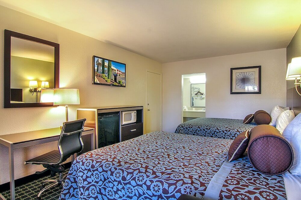 Standard Room, 2 Queen Beds
