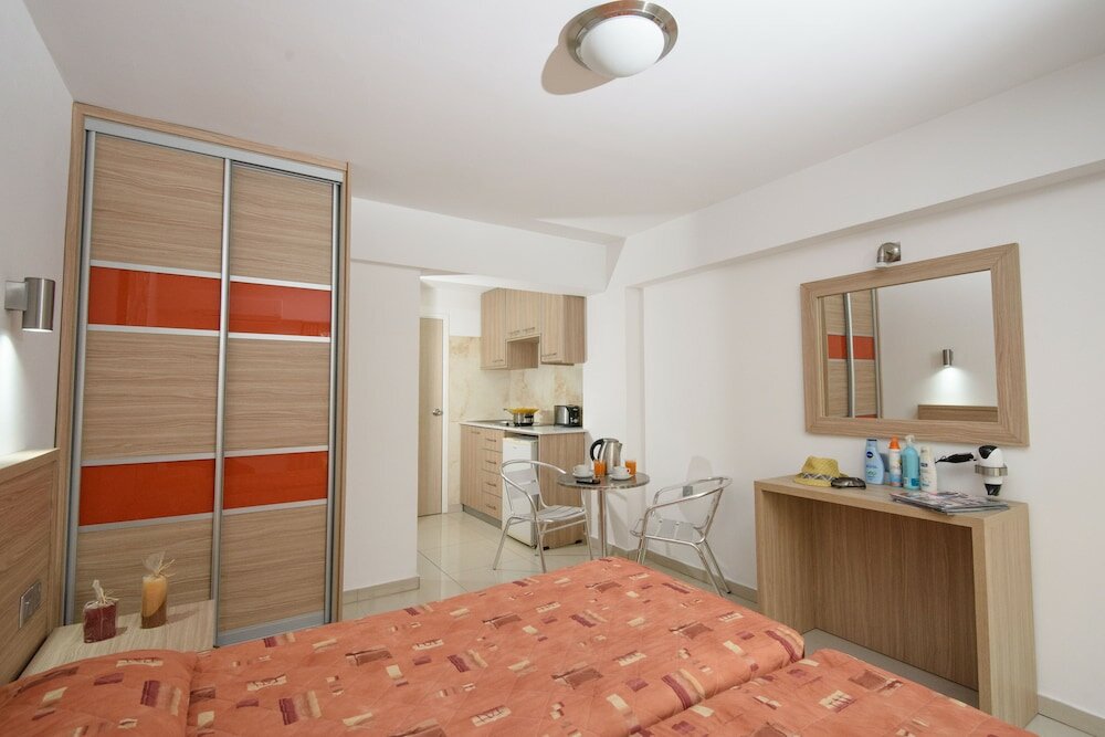 Studio Apartment, Ground Floor
