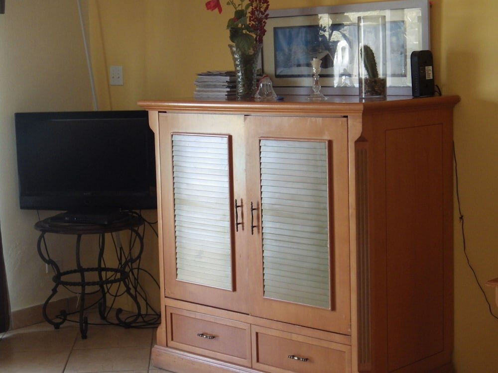 Grand Studio, Accessible, Poolside