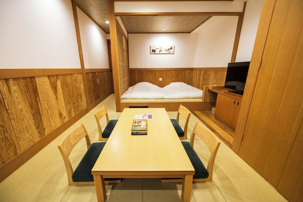 Shell-On Zuwai Crab Dinner & BF, Japanese Room with Private Open-air Bath