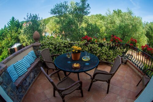 Апартаменты «Классик», 2 спальни, кухня, вид на сад в Villamirella