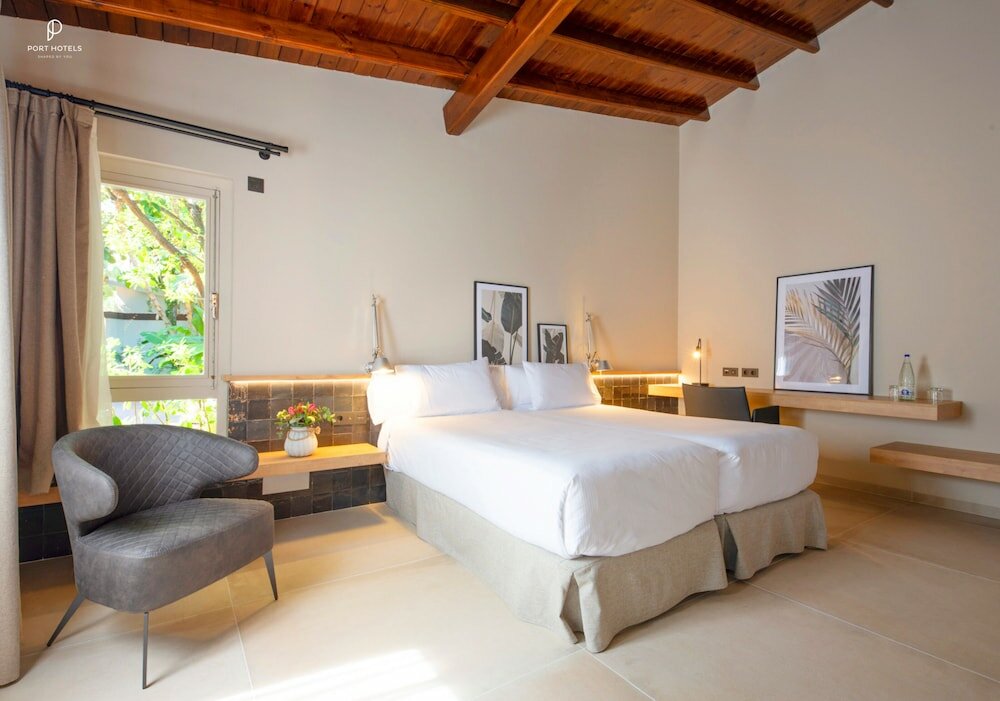 Standard Double Room (2 Adults)