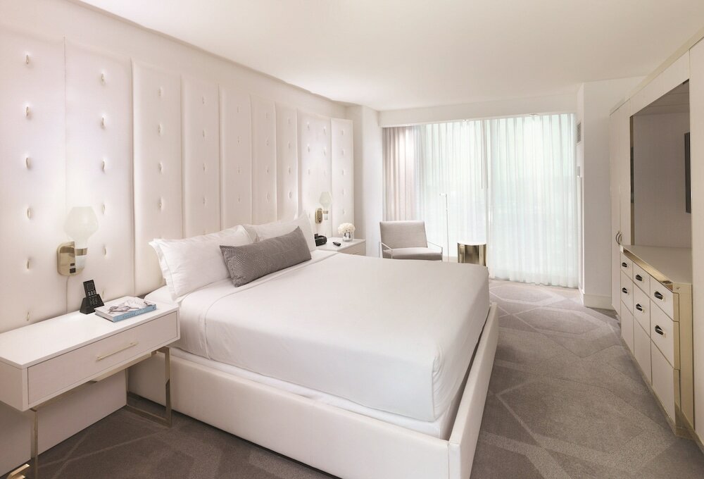 W Escape Stadium View King Suite