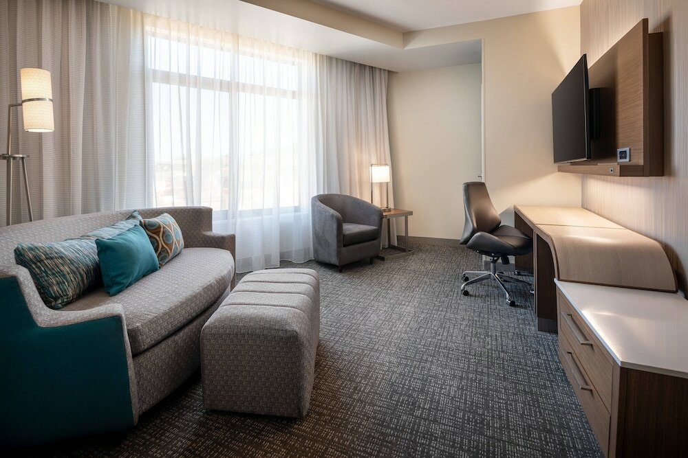 Suite, 1 Bedroom (Mobility Accessible, Tub)