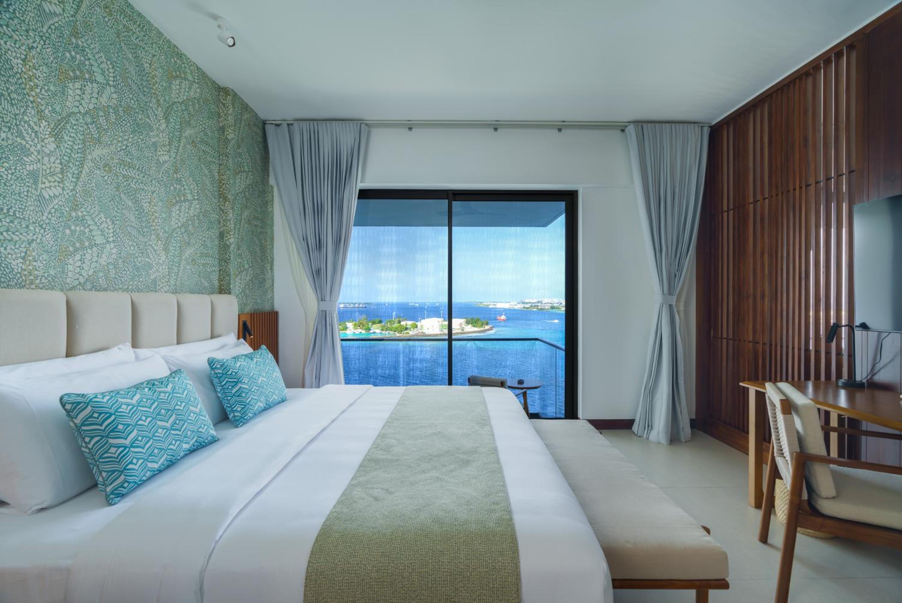 Junior Suite Ocean View (Free Airport Transfer)