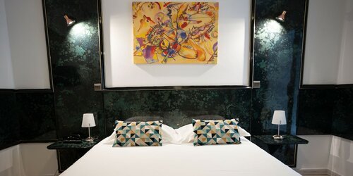 Полулюкс, 1 двуспальная кровать «Квин-сайз», отдельная ванная комната в Hotel Napoleon