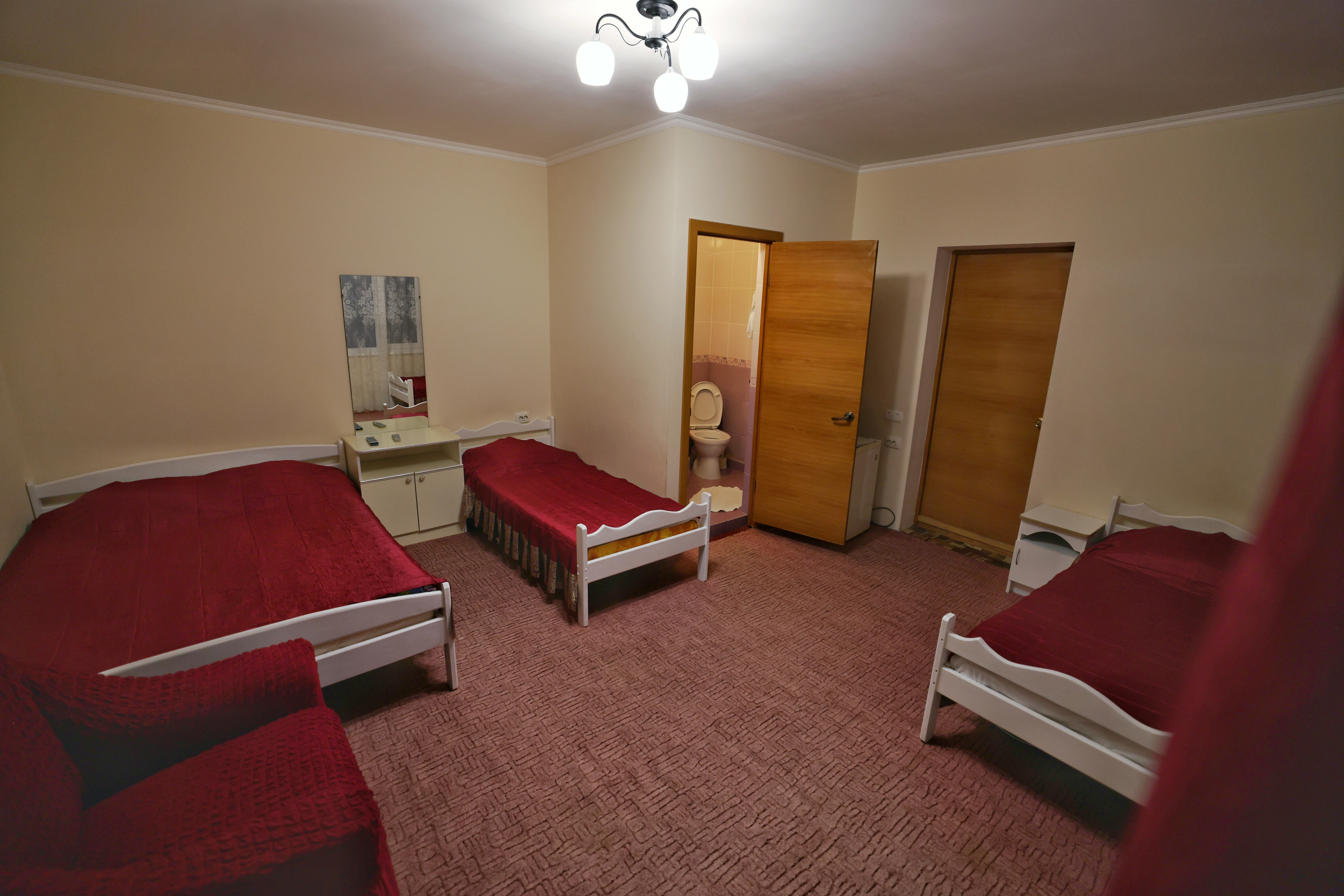 Семейный номер с балконом и видом на море