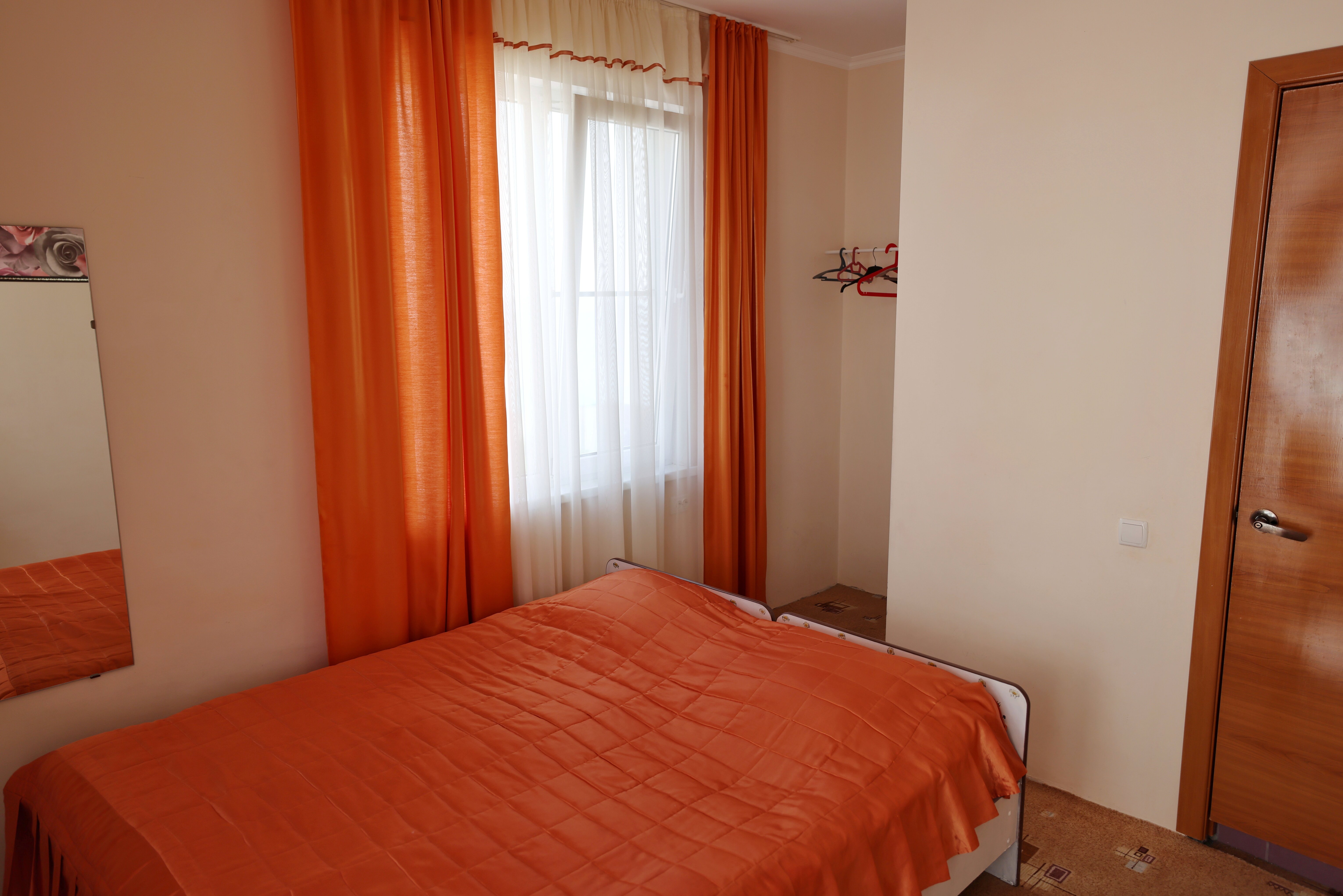 Двухместный номер с 2 отдельными кроватями и балконом