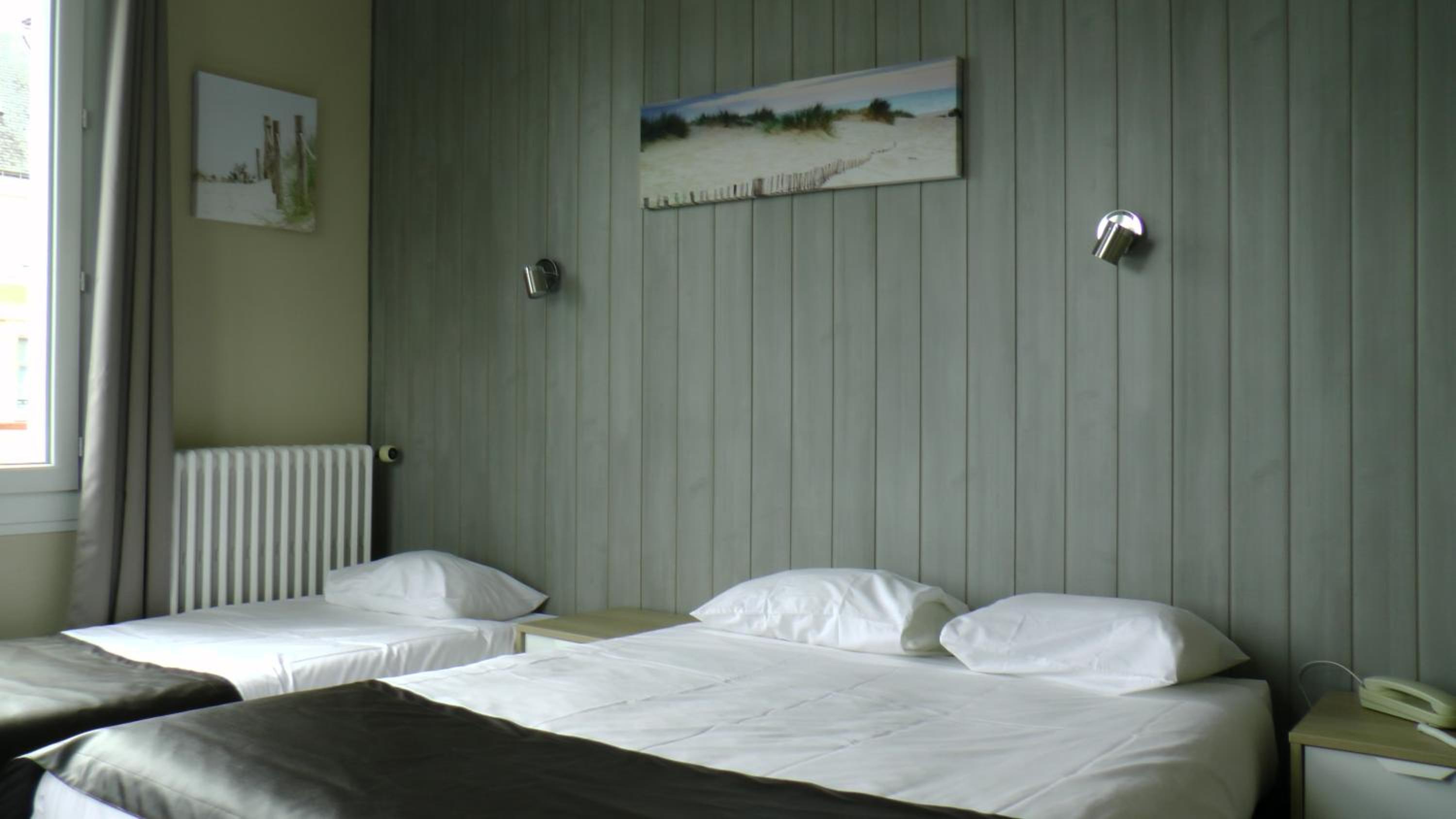 Triple Room with Port View