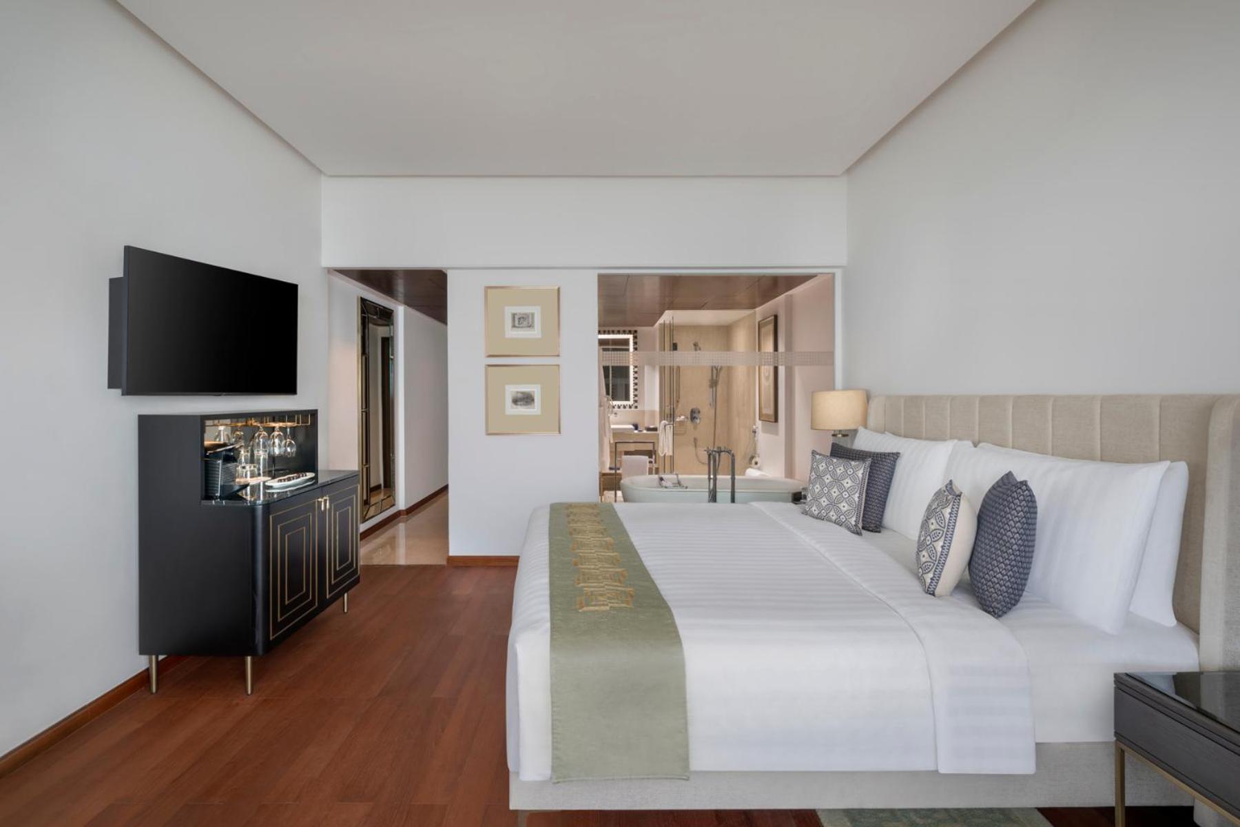 Premier Ocean View Room