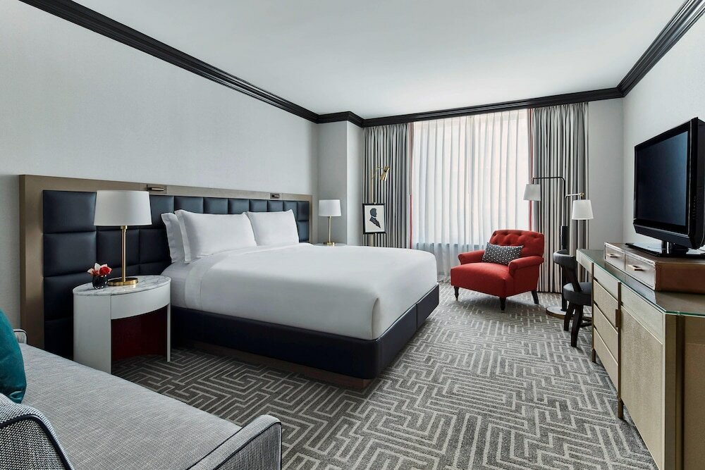 Club Deluxe Room, 1 King Bed, Non Smoking