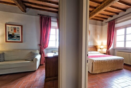 Comfort Triple Room, Connecting Rooms в Miravalle Palace Hotel