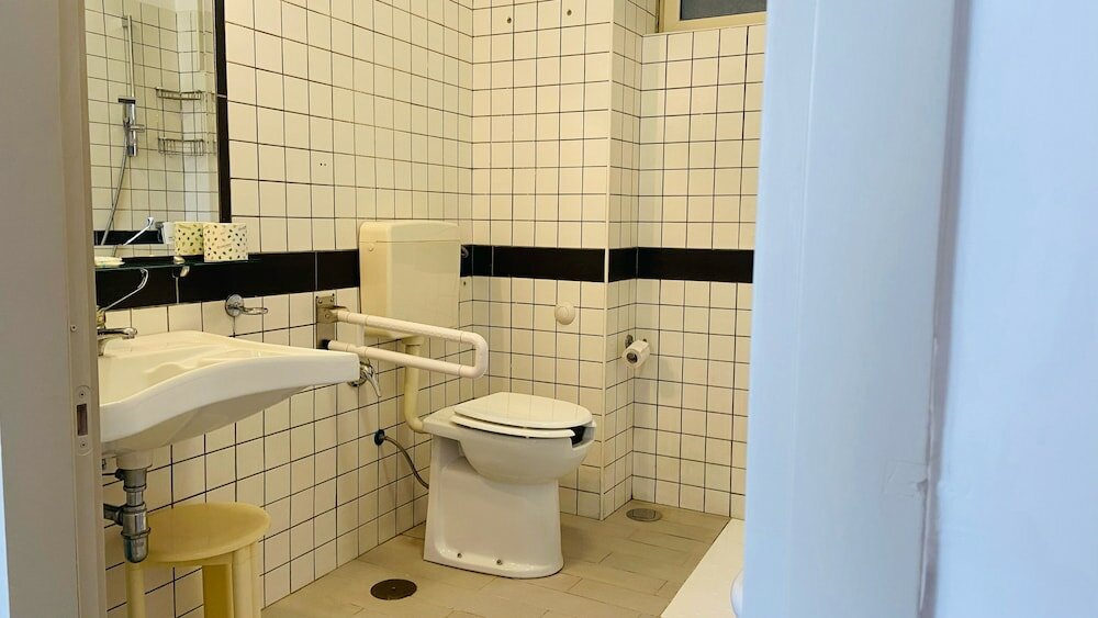 Deluxe Room, Accessible
