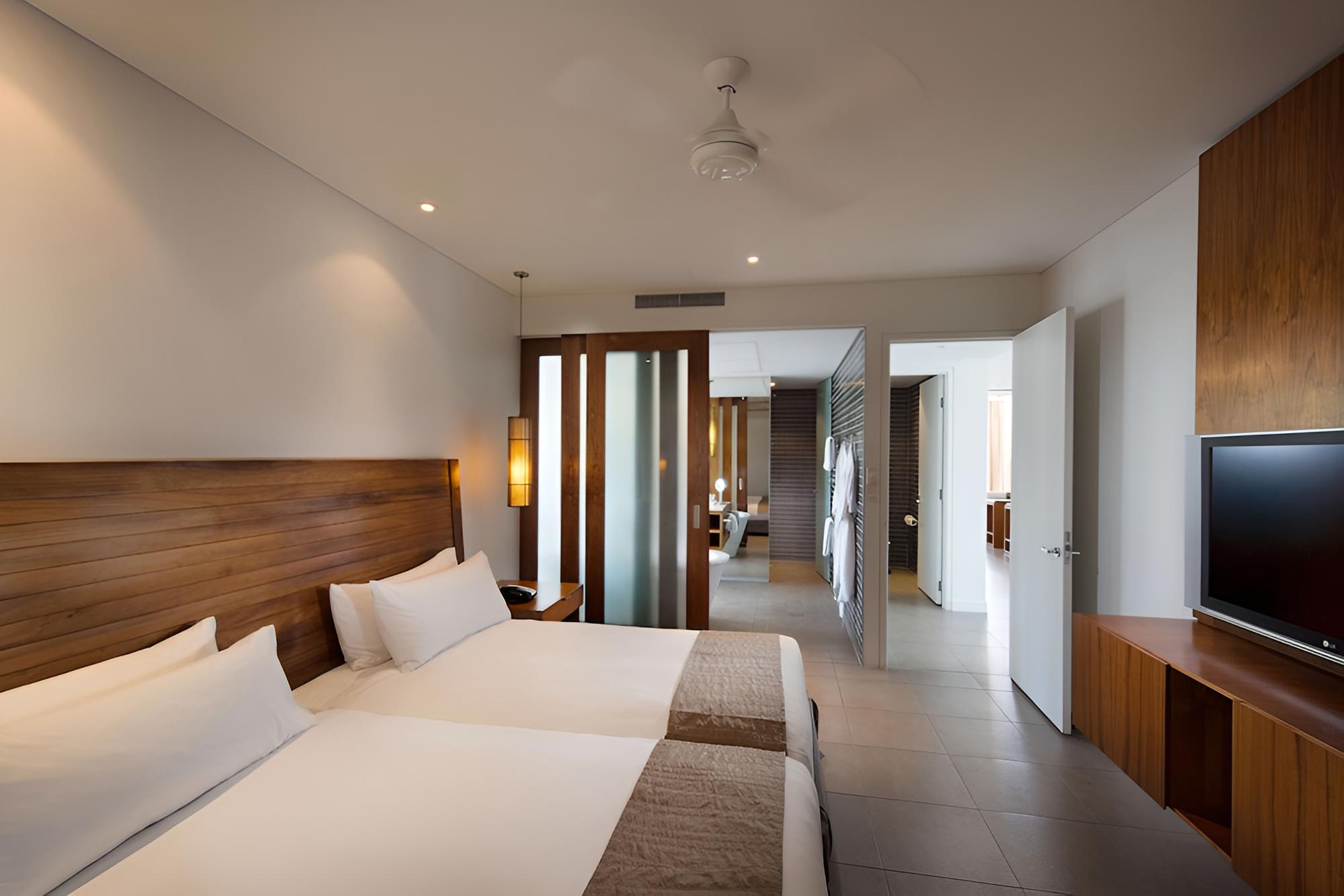 Penthouse, 2 Bedrooms, Kitchenette (Laundry)