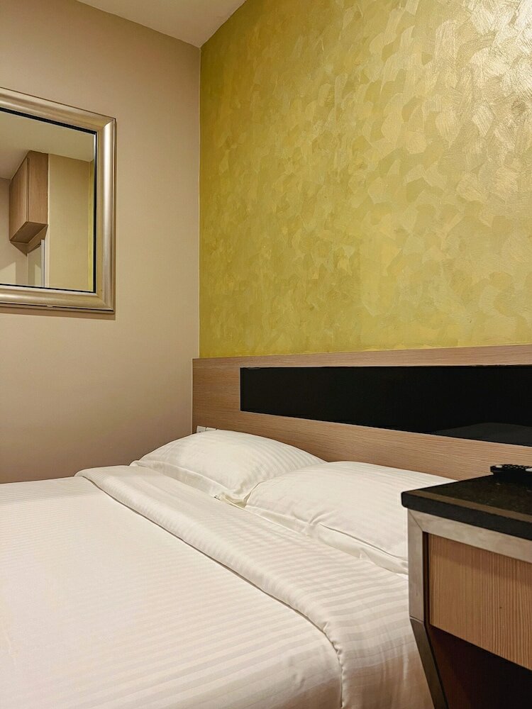 Standard Double or Twin Room, No Windows