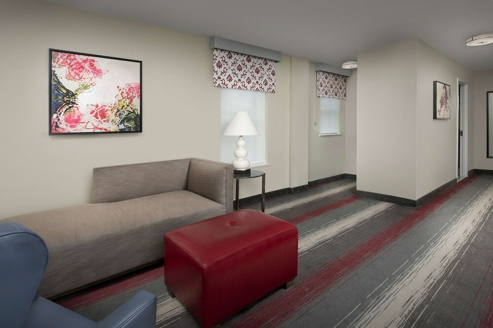 Suite, 1 King Bed (2 Rooms)