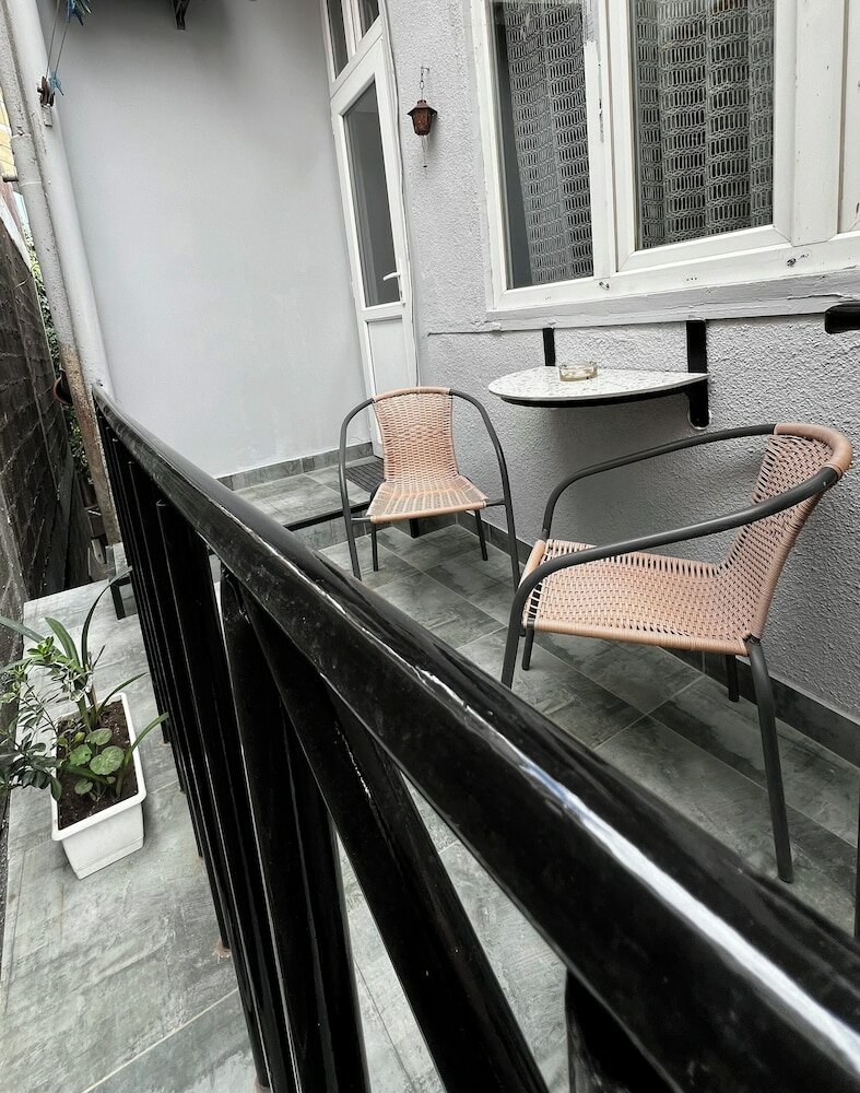 Family Room, 2 Bedrooms