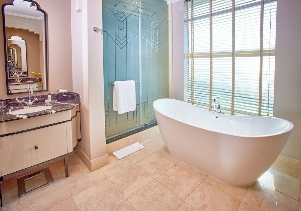 Luxury Suite