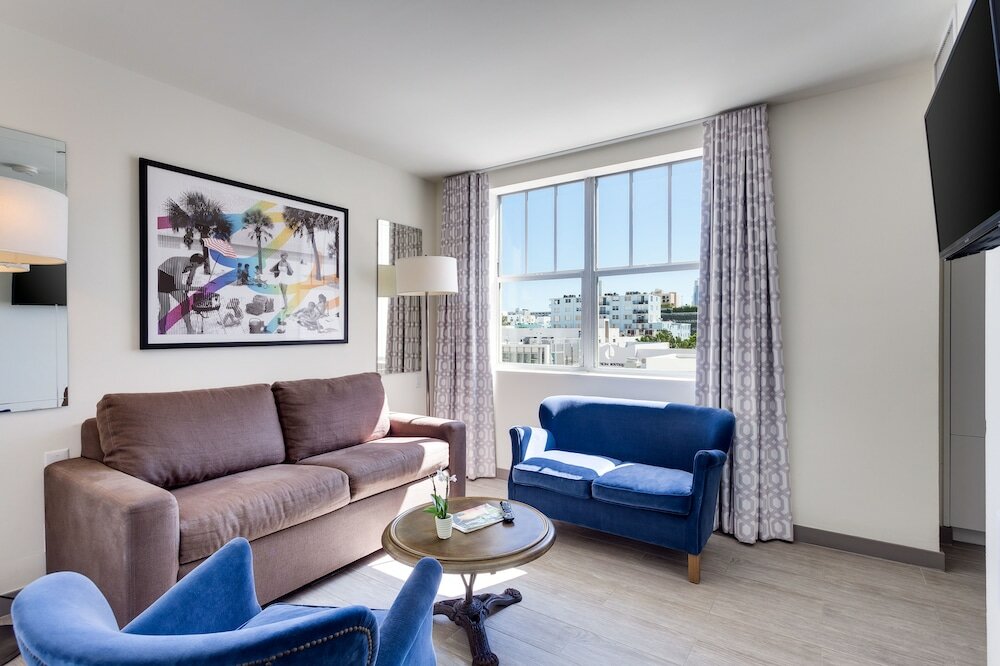 Suite, 1 Bedroom, Pool View