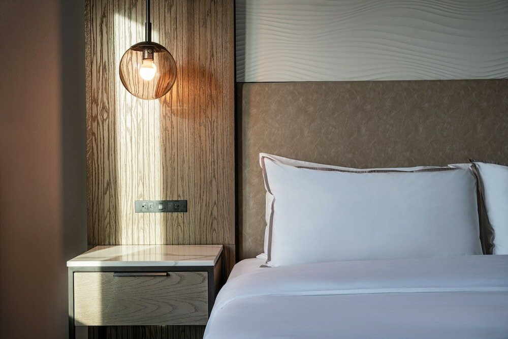 Deluxe Room, 1 King Bed with Sofa bed, Balcony